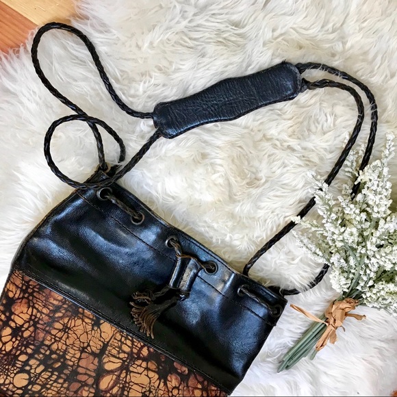 Handmade boho genuine leather large bucket bag - Picture 7 of 8